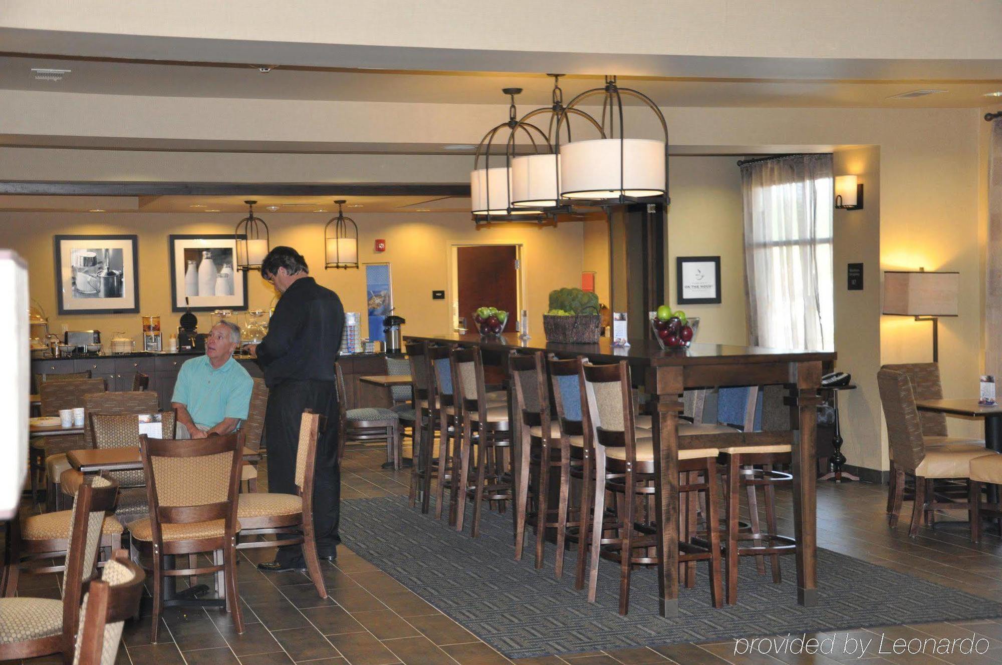 Tucker Hampton Inn Winfield מסעדה תמונה